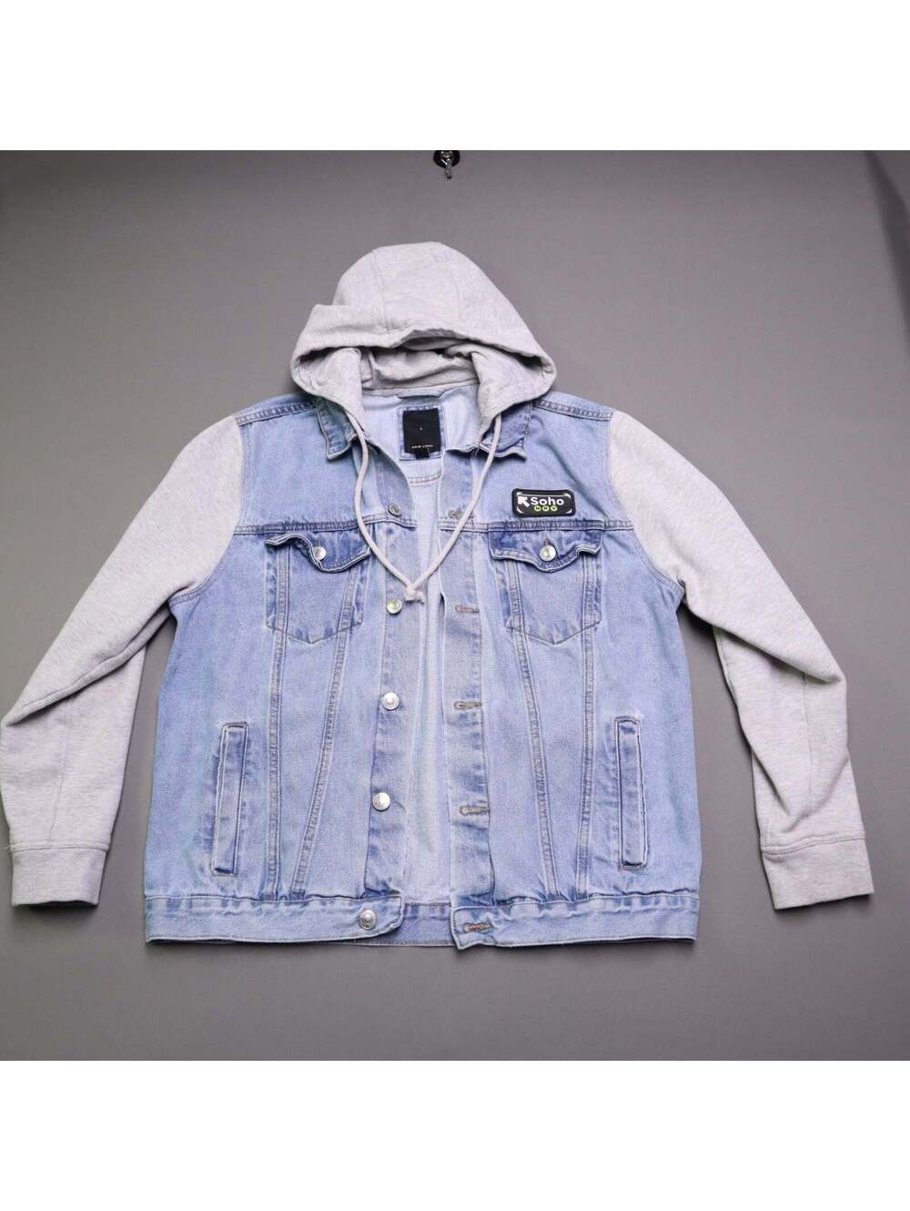 New Look Mens Hooded Denim Jacket  L Light Wash Soho NRV Patch Sweatshirt Sleeve
